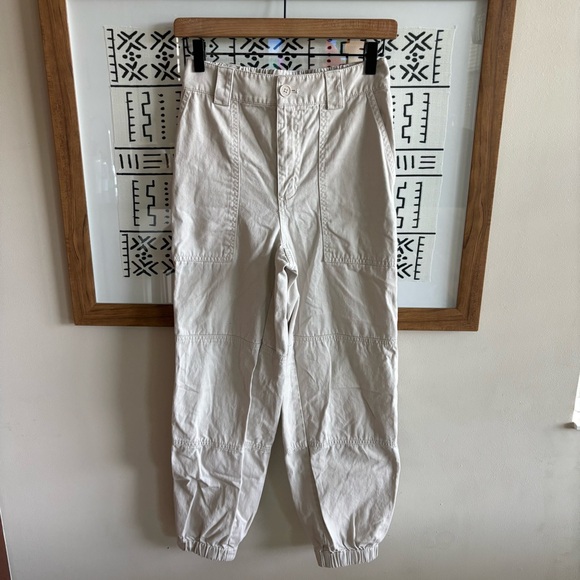 Aritzia Pants - Aritzia l TNA Jogger Pant‎